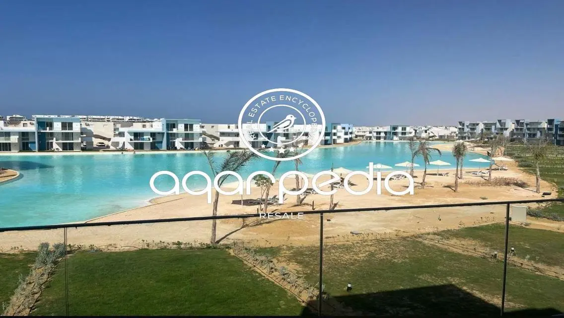 Stunning Apartment for Rent Overlooking Lakes and Prime Location