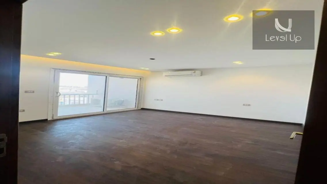 Luxurious Apartment for Sale at Prime Location