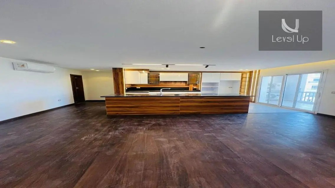 Luxurious Apartment for Sale at Prime Location