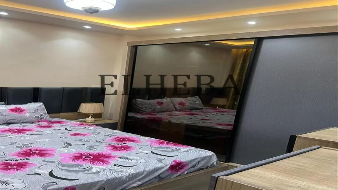 وحدة تجارية مميزة في B12 بمساحة واسعة