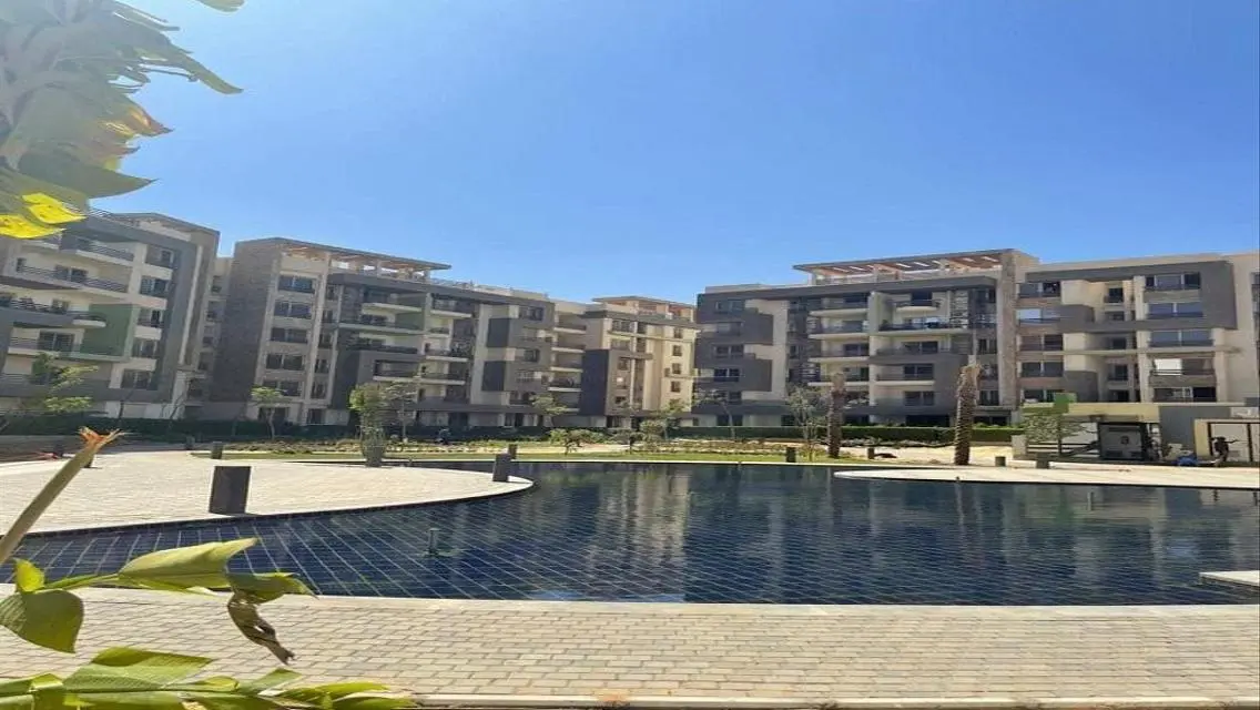 Luxury Apartment in Kenz Compound 185-30