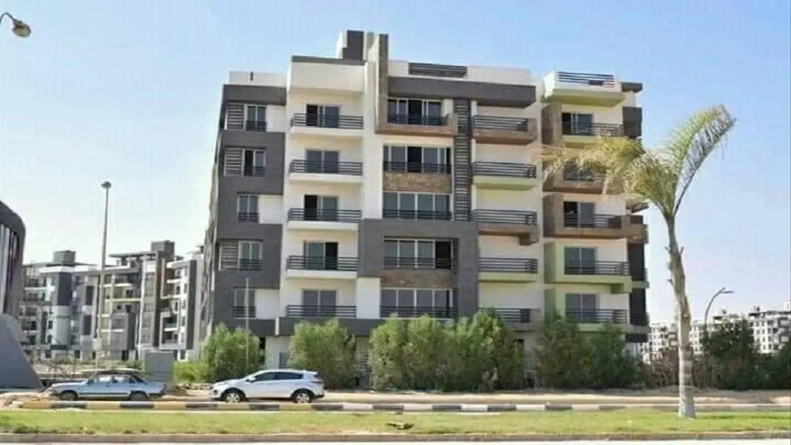 Luxury Apartment in Kenz Compound 185-30