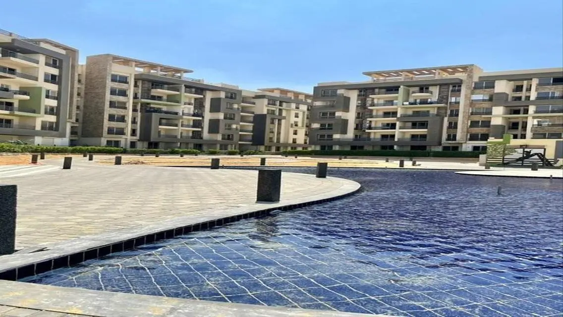 Luxury Apartment in Kenz Compound 185-30