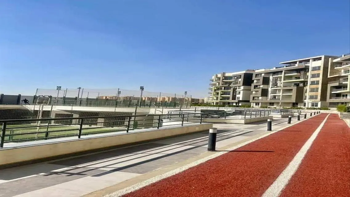 Luxury Apartment in Kenz Compound 185-30