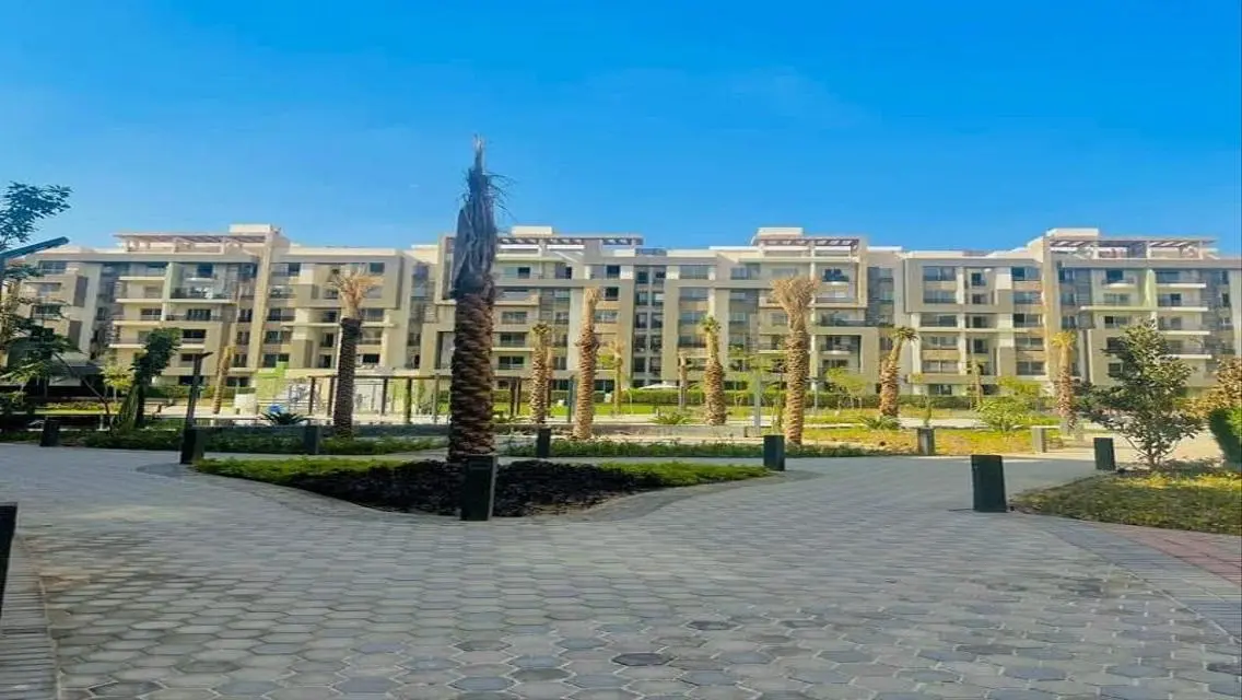 Luxury Apartment in Kenz Compound 185-30
