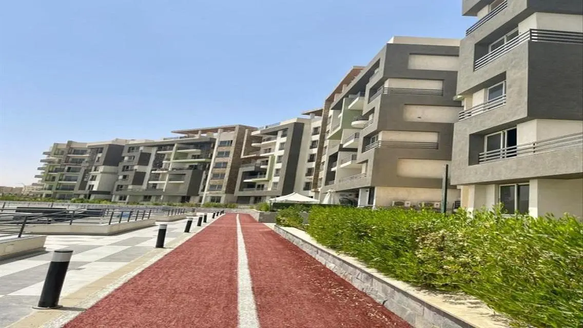 Luxury Apartment in Kenz Compound 185-30