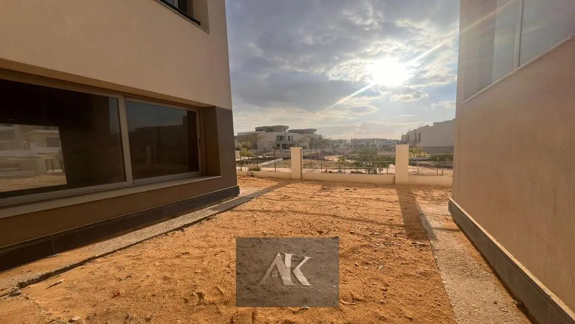 Luxurious Apartment for Rent in PHNC-384