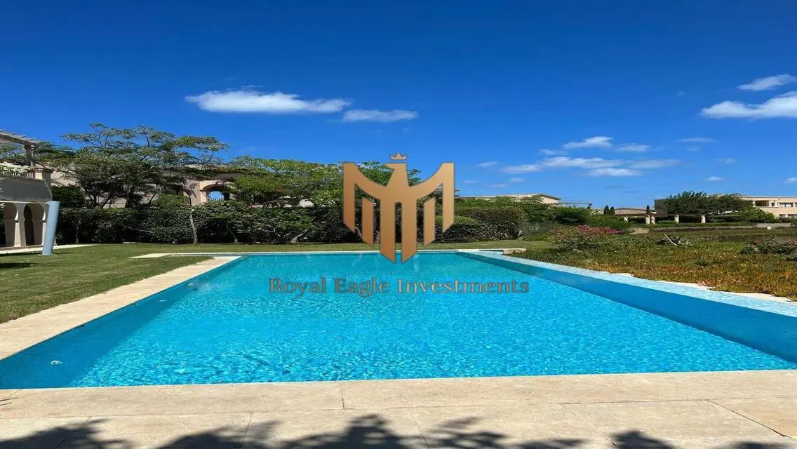 Luxury Apartment with Spacious Living - 41000000