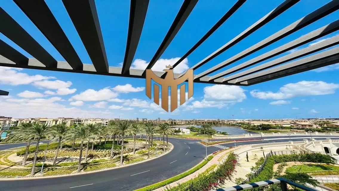 Luxury Apartment with Spacious Living - 41000000