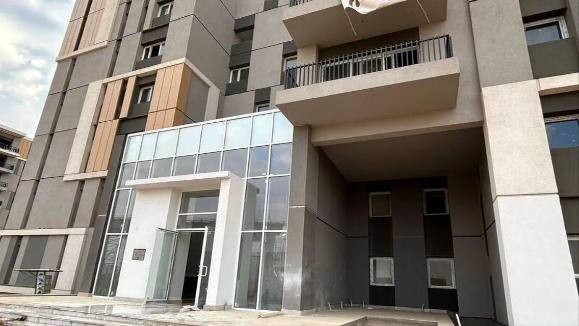 Luxury 3-Bedroom Apartment Near Major Attractions
