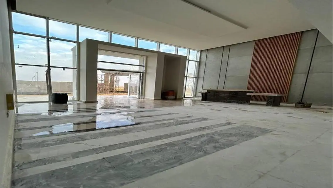 Luxury 3-Bedroom Apartment Near Major Attractions