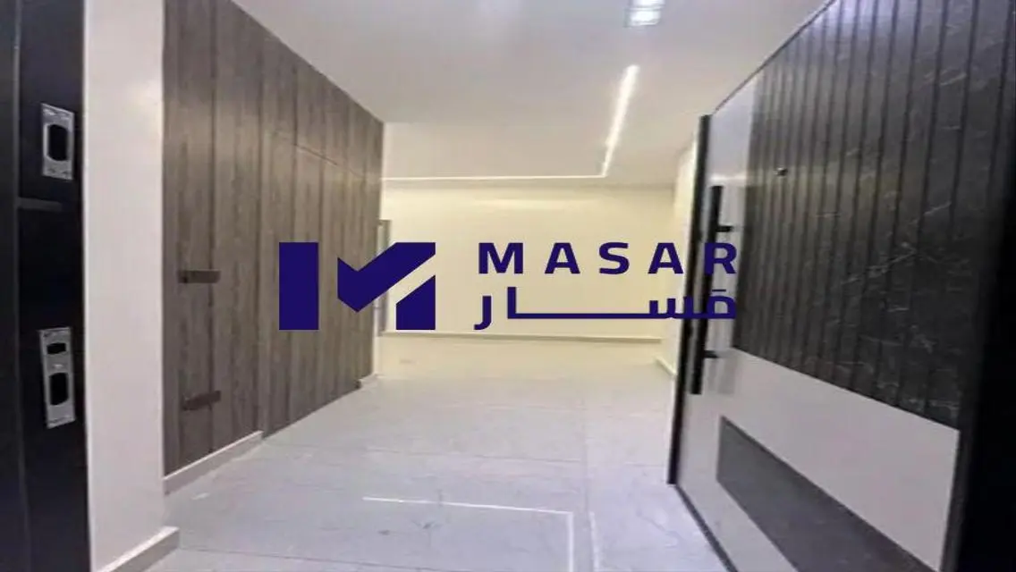 شقة فاخرة للبيع في موقع متميز