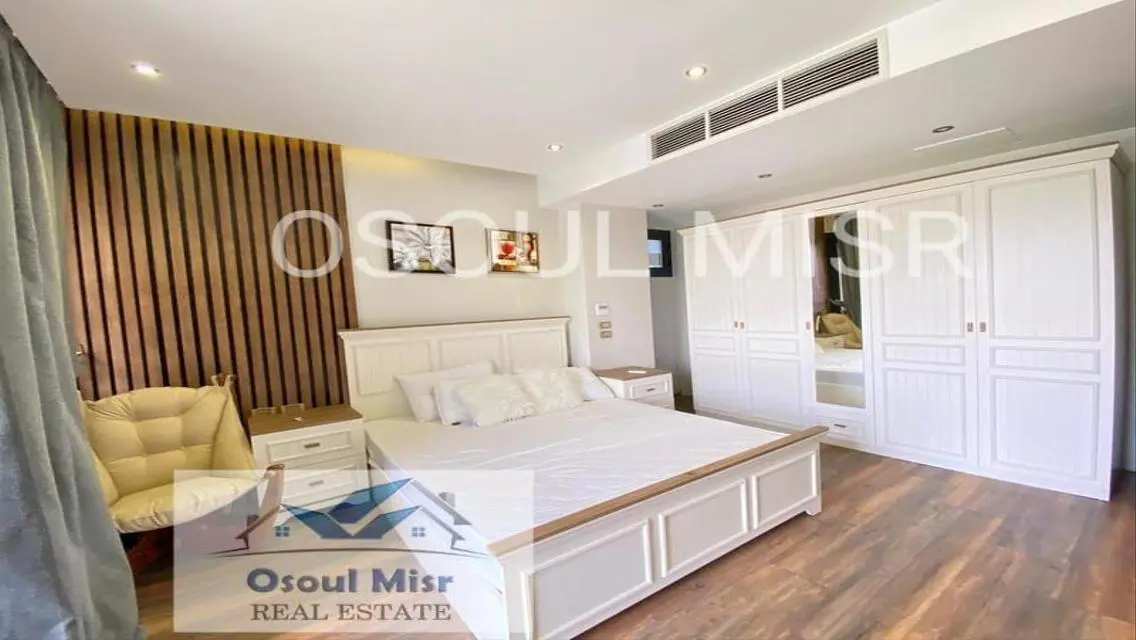 Luxury Home 220 Meters with Private Garden