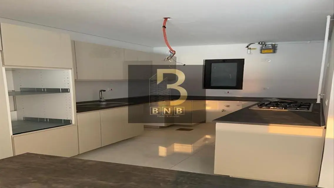 Luxury Apartment for Sale in the Heart of the City