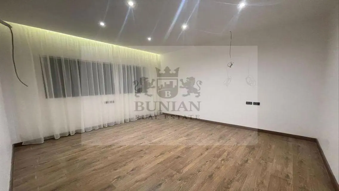 Luxury Apartment with Stunning Views in Dusit Thani