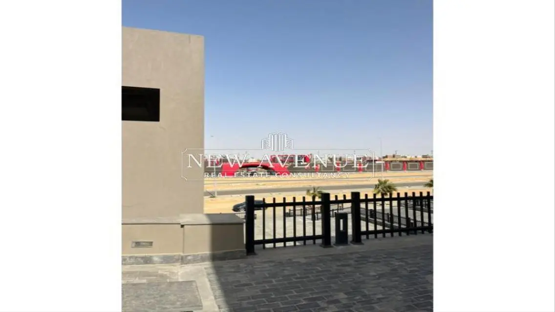 Stunning 132 sqm Apartment with Covered Parking - Great Price!