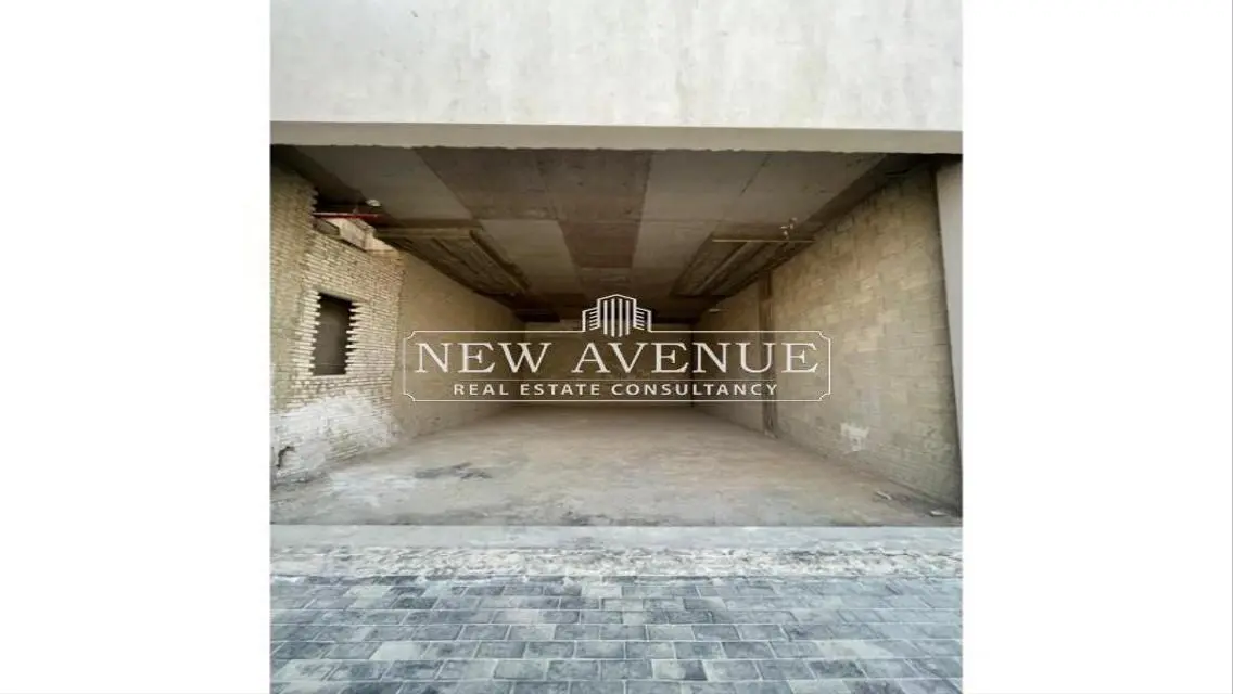 Stunning 132 sqm Apartment with Covered Parking - Great Price!