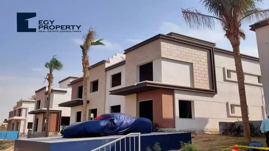 Luxury Villa for Sale in Azzar at an Excellent Price