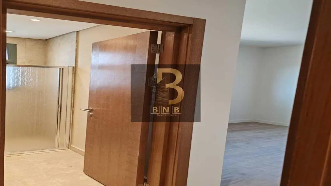 Luxury Villa at V-Residence