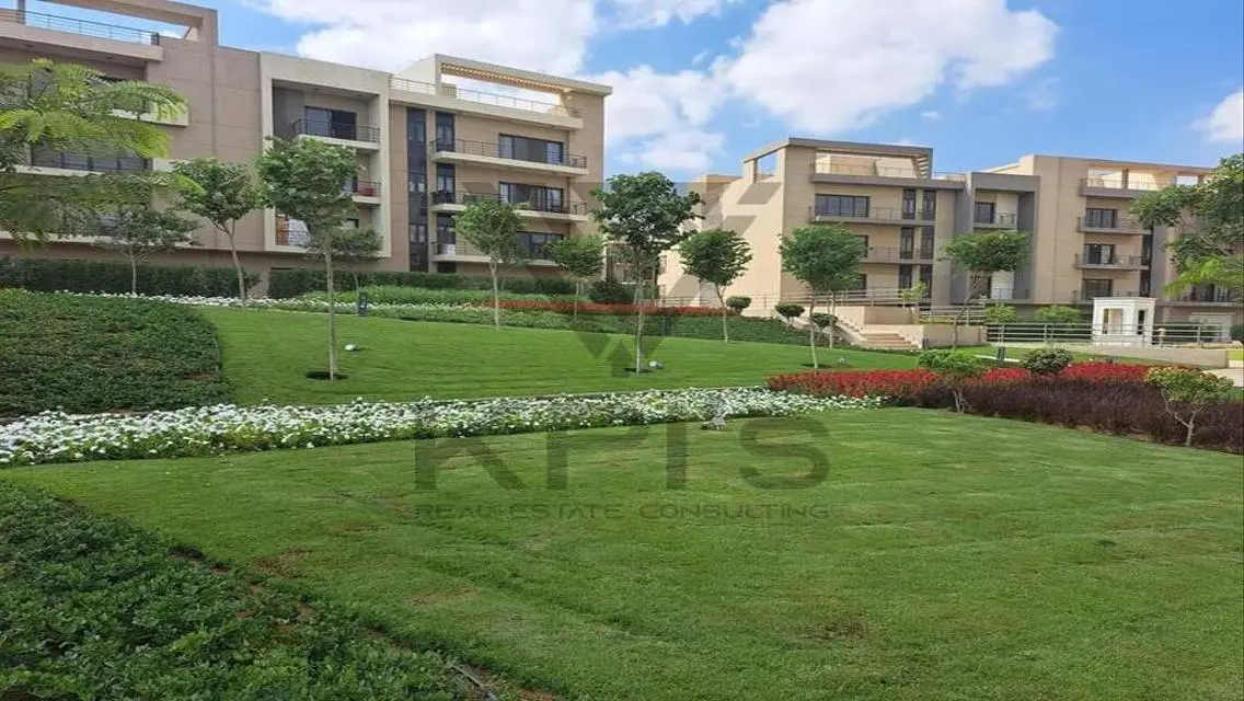 Luxury Villa for Sale in Al Marasem Compound - Fifth Settlement
