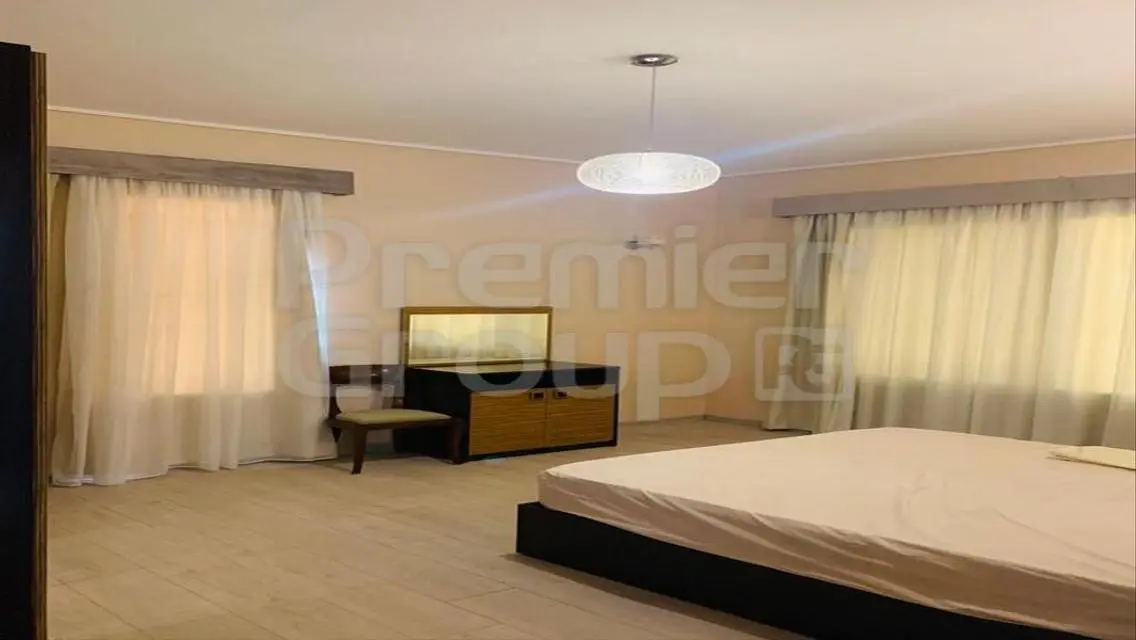 Stunning Apartment for Rent with Two Bedrooms and Study