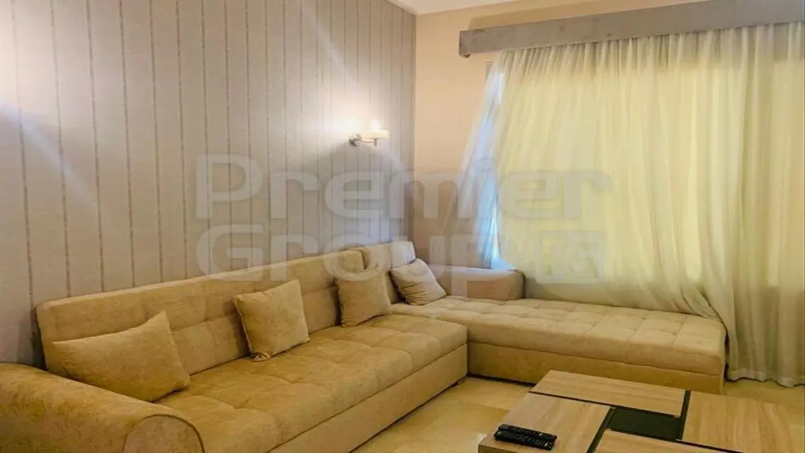 Stunning Apartment for Rent with Two Bedrooms and Study