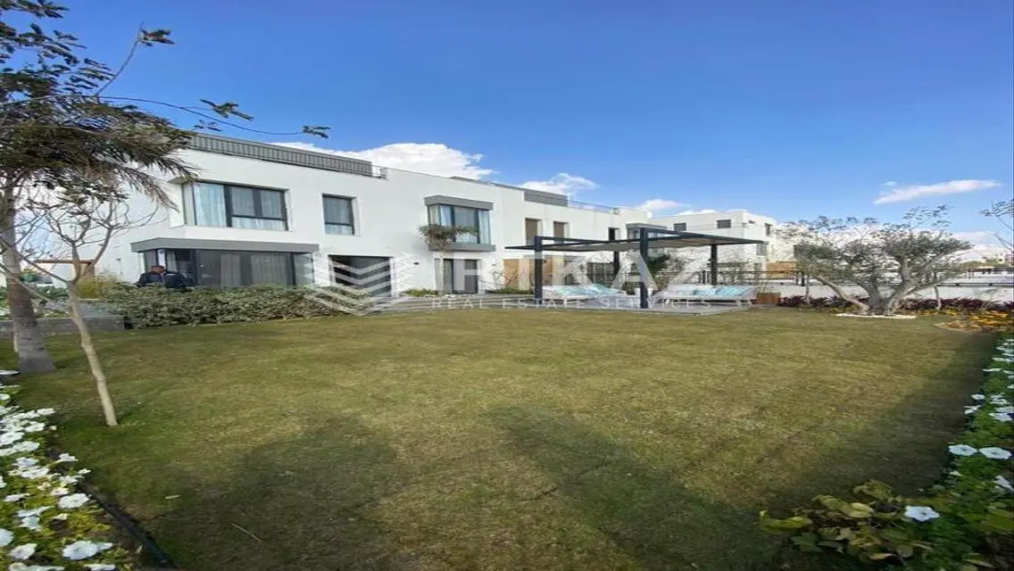 Luxury Apartment in Sodic East