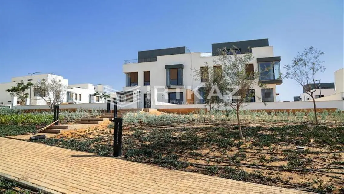 Luxury Apartment in Sodic East
