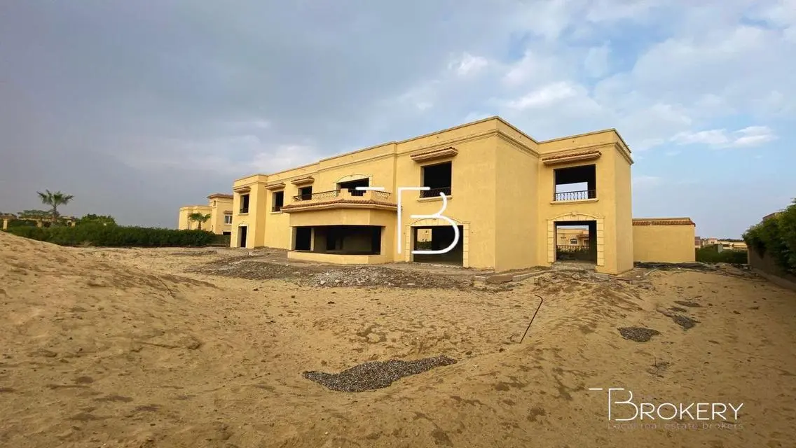 Standalone Villa for Sale in Wadi El Nakhil - 565 sqm