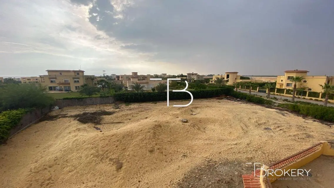 Standalone Villa for Sale in Wadi El Nakhil - 565 sqm