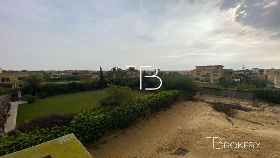 Standalone Villa for Sale in Wadi El Nakhil - 565 sqm