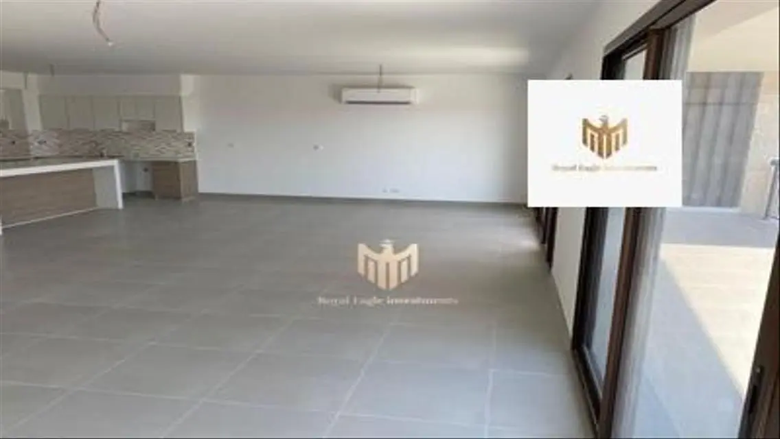شقة رائعة للبيع بمساحة 205 متر