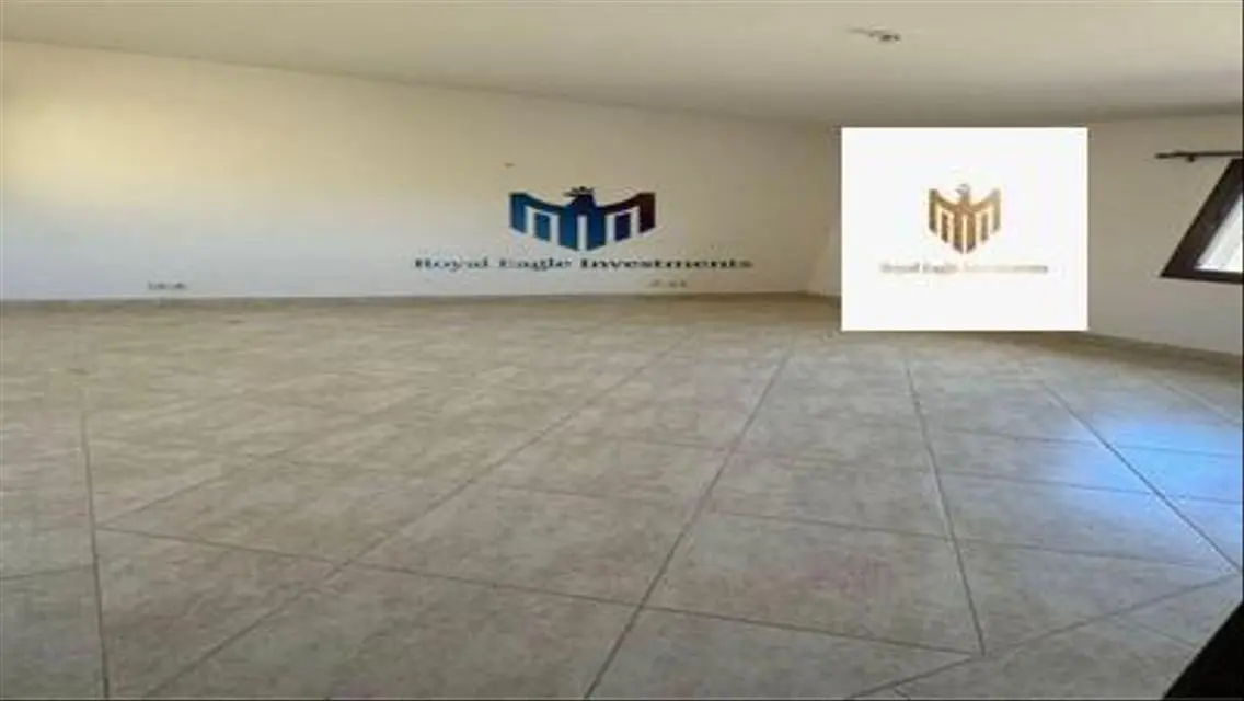 شقة رائعة للبيع بمساحة 205 متر