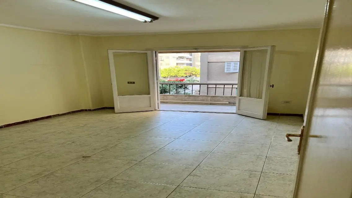 150 sqm Apartment for Sale with Balcony