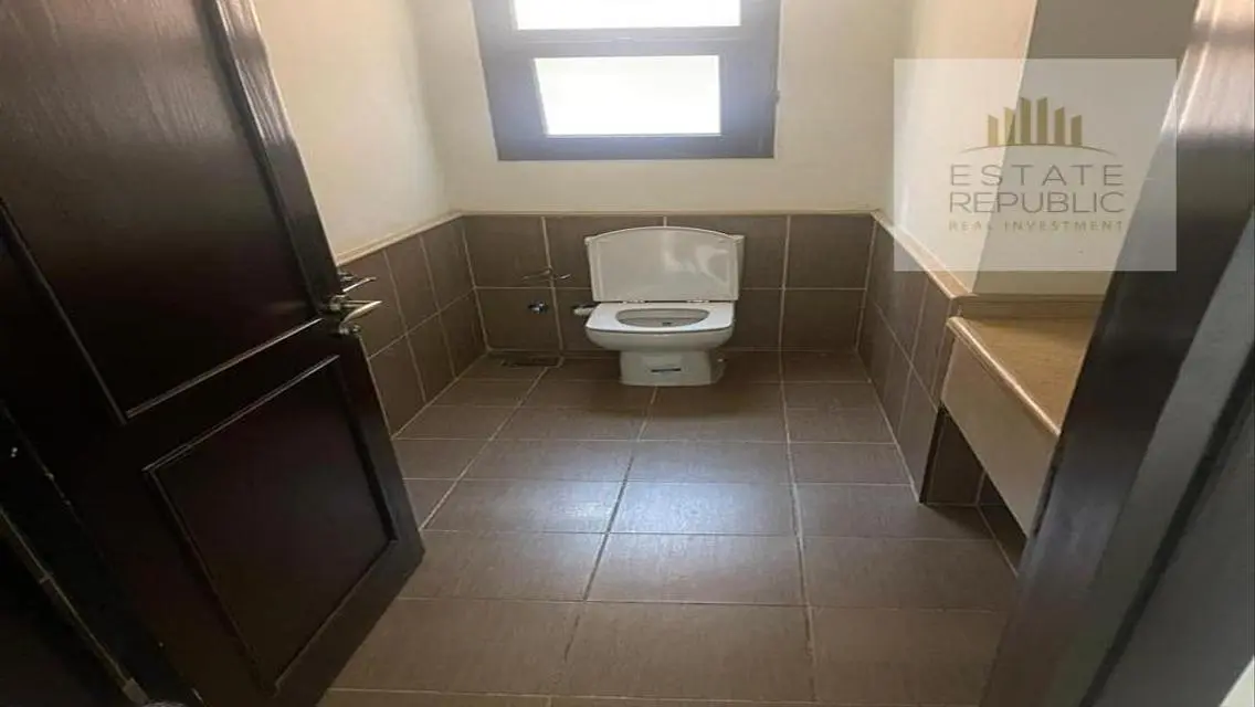 Luxury Apartment for Sale with Lake View
