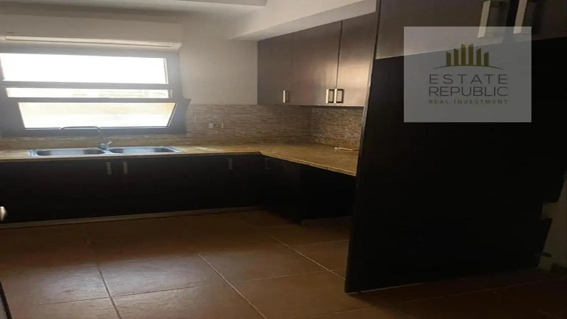 Luxury Apartment for Sale with Lake View