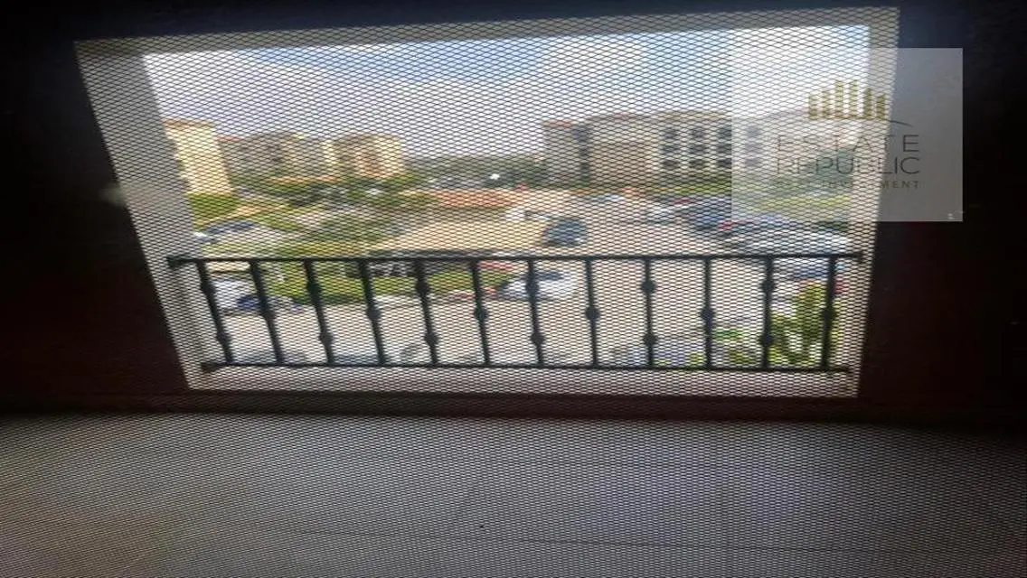 Luxury Apartment for Sale with Lake View