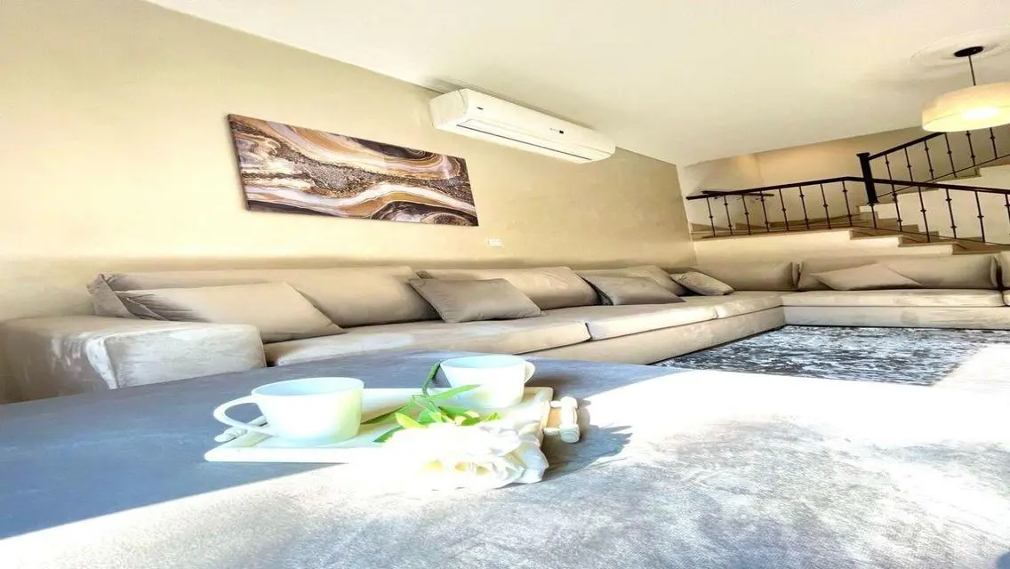 Luxurious Apartment with Stunning Views