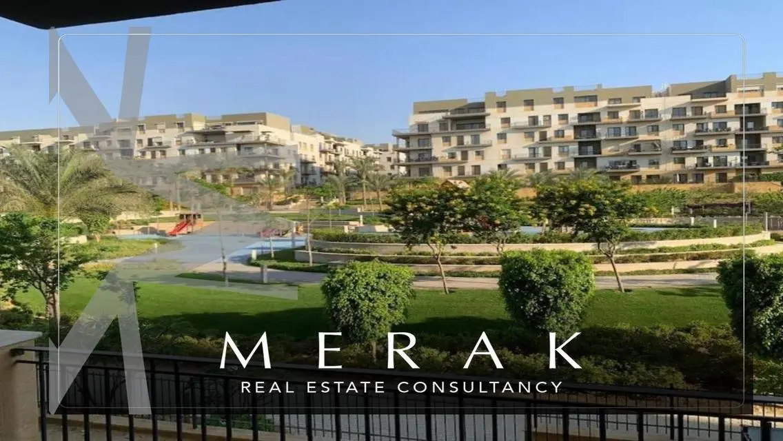 Luxury Apartment in the Heart of the City with Stunning Lake Views