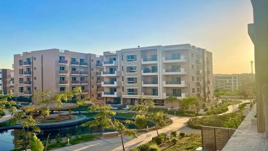 Luxury Apartment for Rent with Lake View