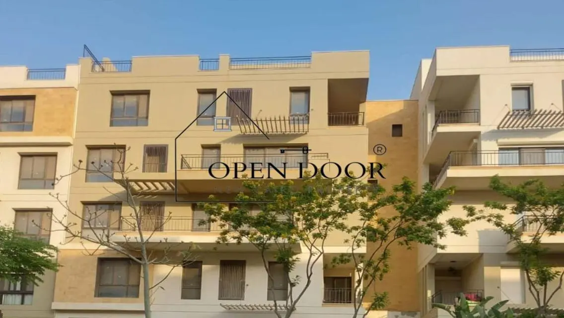 Luxury Apartment with Private Garden and Great Amenities
