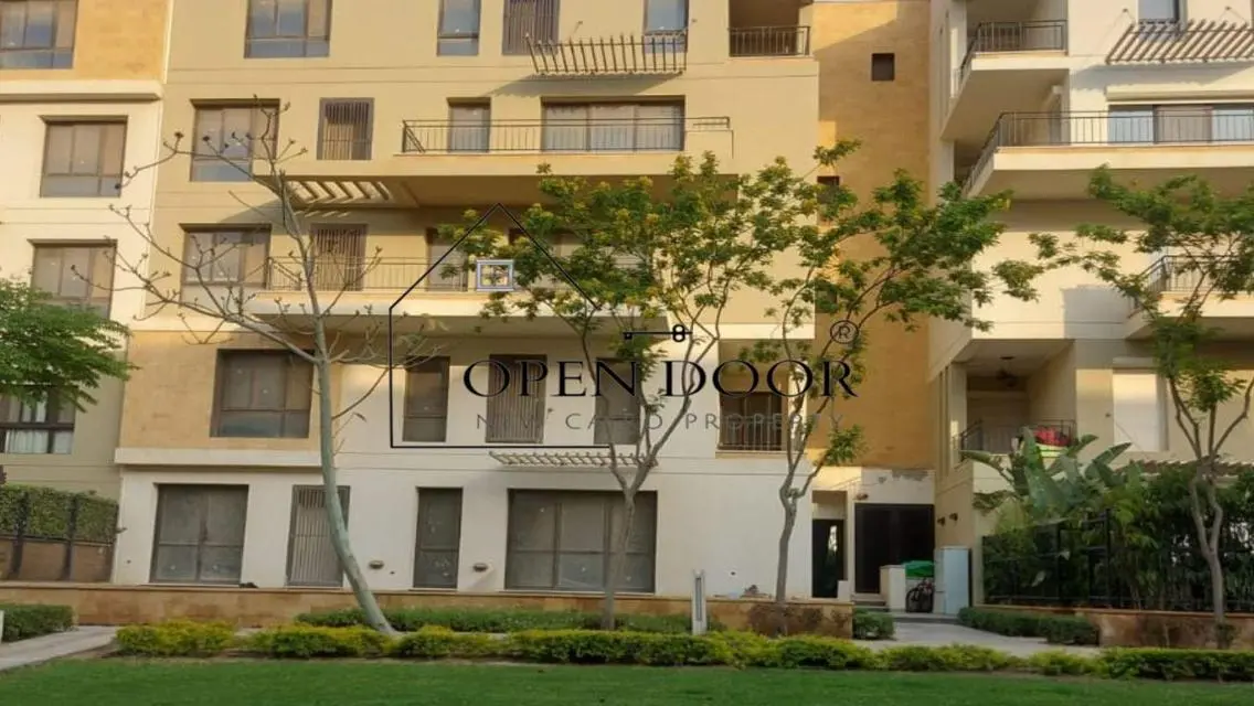 Luxury Apartment with Private Garden and Great Amenities