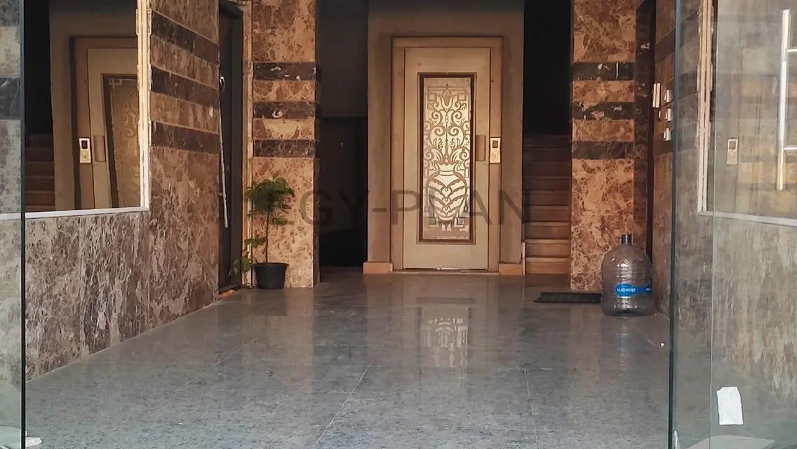 شقة فاخرة في قلب المدينة بمساحة 175 متر