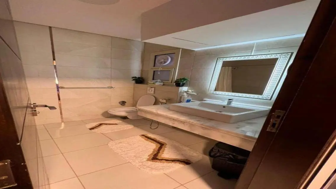 Luxury Villa for Sale Overlooking Lakes