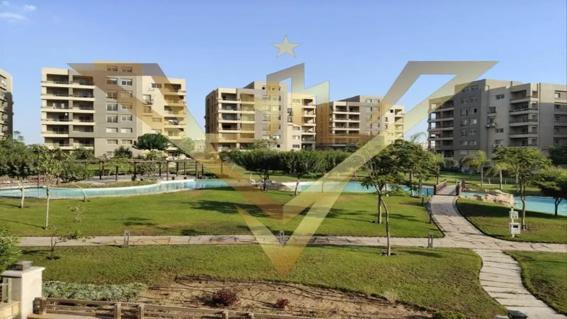 شقة فاخرة بـ٣ غرف نوم للبيع مع إطلالة رائعة