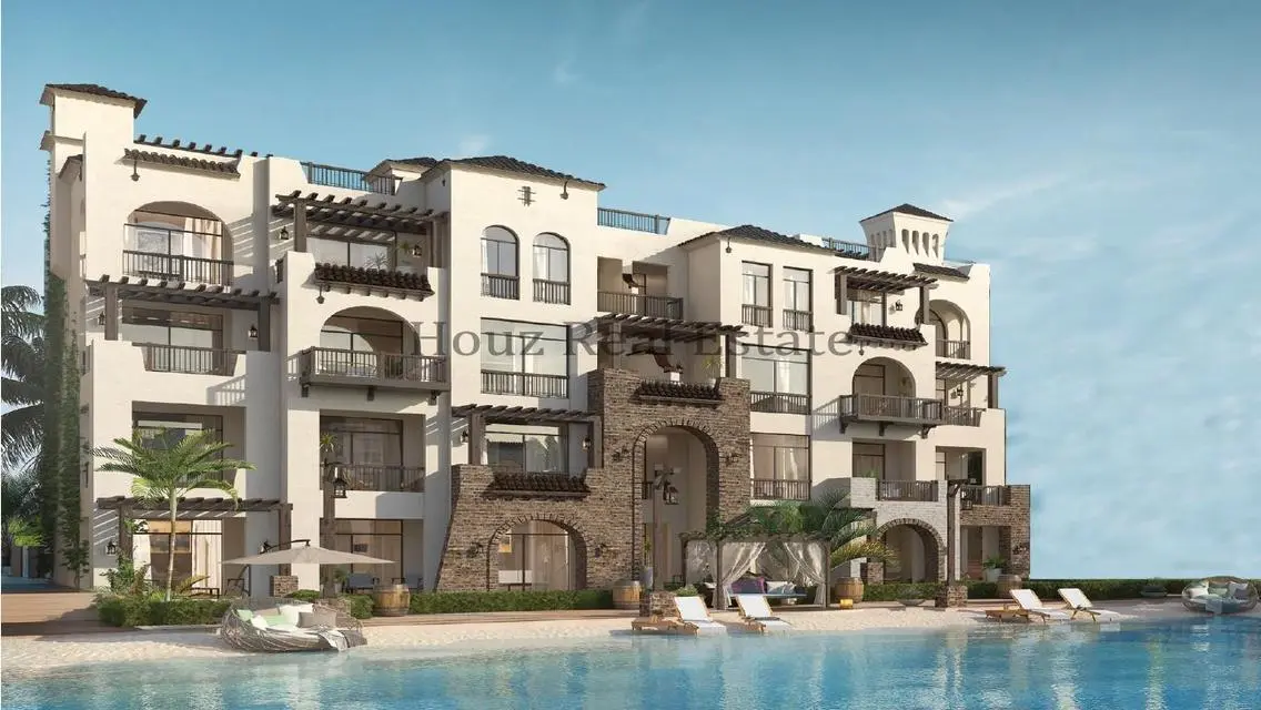 Luxurious Apartment with Stunning Lake View