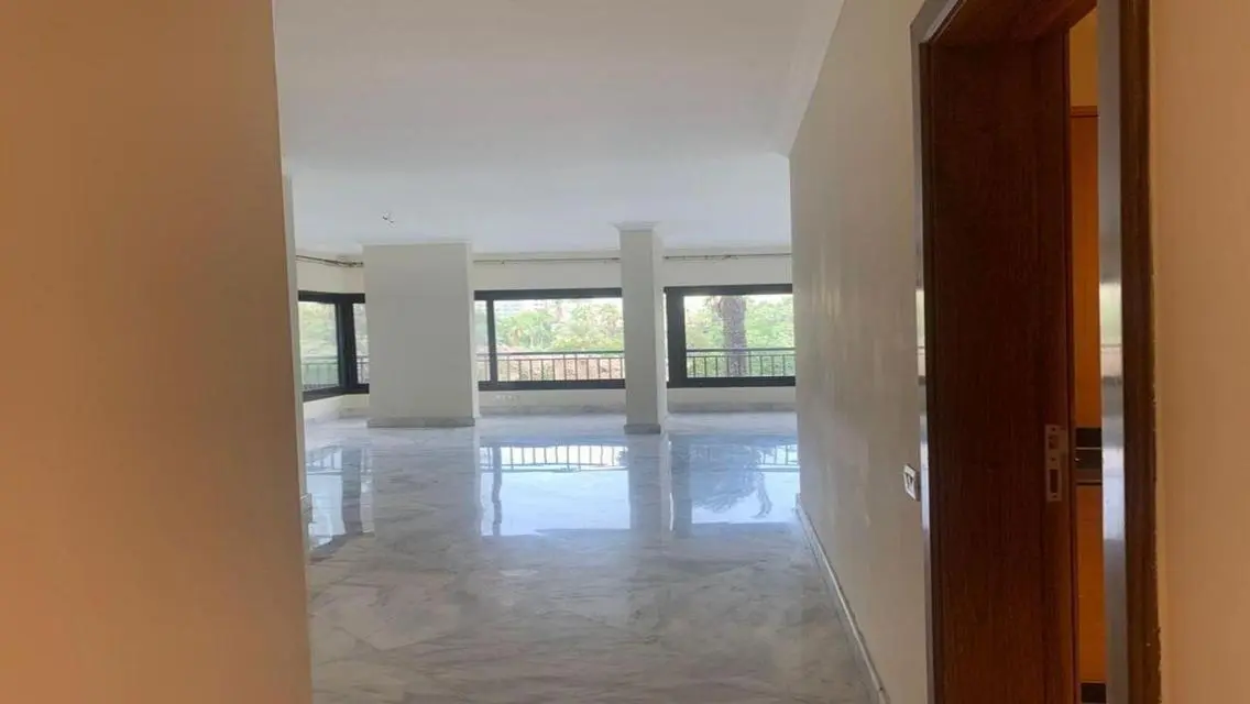 Luxury 3-Bedroom Apartment for Sale in the Heart of the City