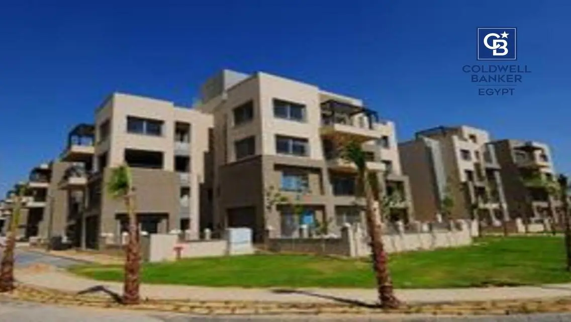 Luxurious Apartment with Balcony and Security Guard