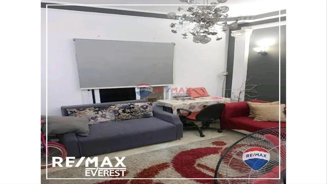 شقة فاخرة للبيع بمساحة واسعة