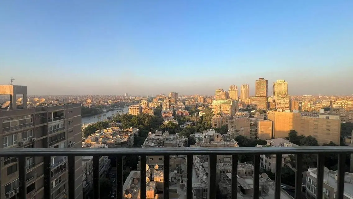 Luxury 3 Bedroom Apartment with Balcony